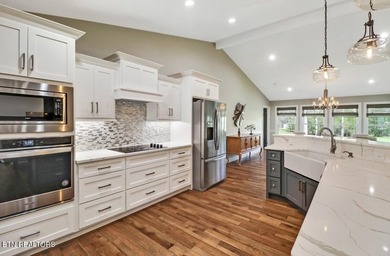 Golf-Front Luxury in Fairfield Glade | 3-Car Garage | One-Level - photo 12