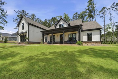 Immaculately maintained and beautifully appointed, 1251 - photo 2