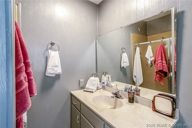 Nice, well maintained lake front home with fantastic main - photo 20