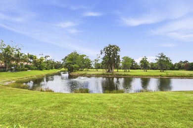 Experience the pinnacle of Wellington living in this Vista Del - photo 24