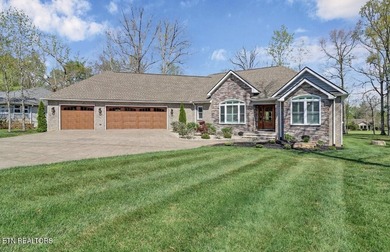 Golf-Front Luxury in Fairfield Glade | 3-Car Garage | One-Level - photo 41