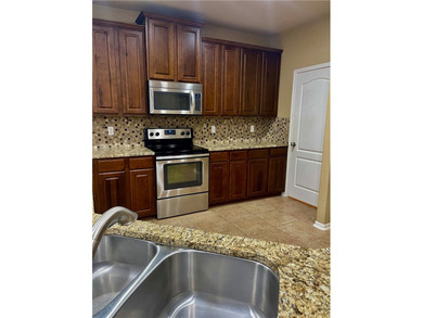 A rare opportunity to own this beautifully maintained 4 bedroom - photo 9
