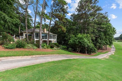 Located at the green of the 14th hole of the prestigious - photo 6