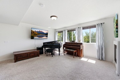 Welcome to this beautiful 3-bedroom, 2.5-bath home tucked away - photo 5