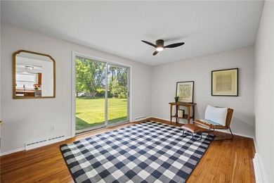 Welcome to 24 Sunbridge Drive! Lovingly maintained by its - photo 17