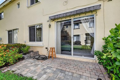 Truly gorgeous and well kept townhome in East Boynton Beach - photo 17