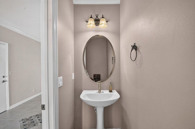 Truly gorgeous and well kept townhome in East Boynton Beach - photo 18