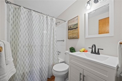 Welcome to 24 Sunbridge Drive! Lovingly maintained by its - photo 25