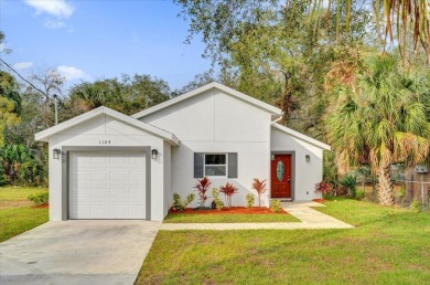 Lake Home Sale Pending in Sanford, Florida