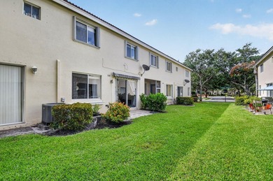 Truly gorgeous and well kept townhome in East Boynton Beach - photo 38