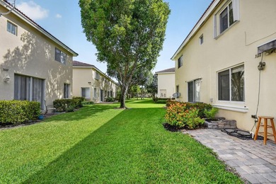 Truly gorgeous and well kept townhome in East Boynton Beach - photo 39