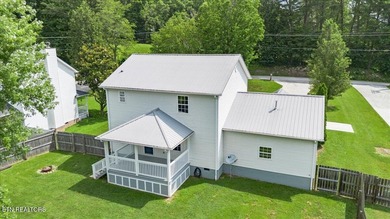 Welcome to your new home! 348 Ridge Road in Caryville, Tennessee - photo 44