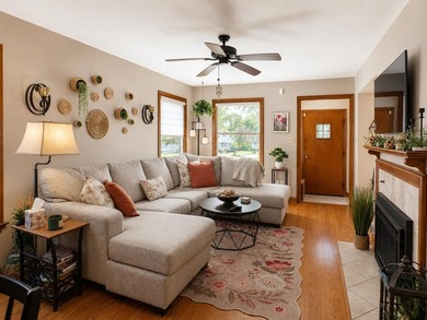 Nestled on the beautiful Eris St, in one of Racine's most - photo 8