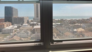 Beautifully renovated 2BR/2BA condo in Landmark Towers offering - photo 29