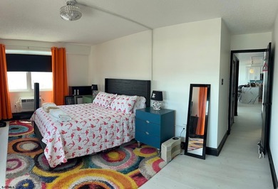 Beautifully renovated 2BR/2BA condo in Landmark Towers offering - photo 32