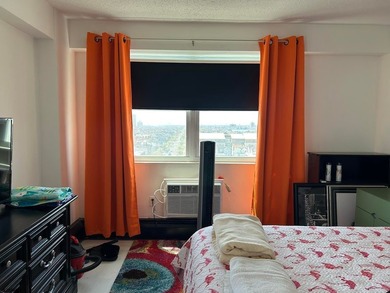 Beautifully renovated 2BR/2BA condo in Landmark Towers offering - photo 34