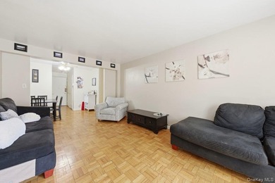 Nestled in the heart of Woodlawn, this immaculate and charming - photo 17