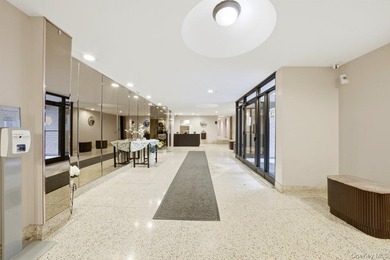 Nestled in the heart of Woodlawn, this immaculate and charming - photo 19
