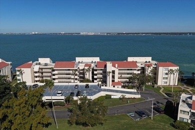 Welcome to La Puerta Del Sol, a serene waterfront retreat - photo 1