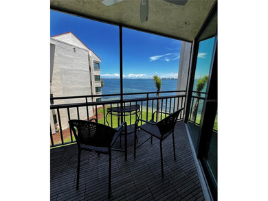 Welcome to La Puerta Del Sol, a serene waterfront retreat - photo 7