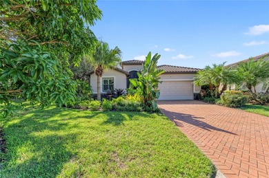 (private lake, pond, creek) Home Sale Pending in Sarasota Florida