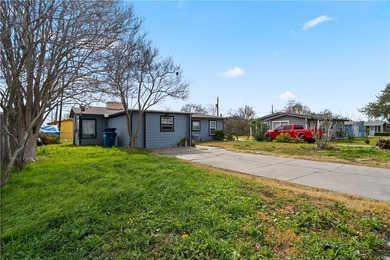 Welcome to 1506 Devon Dr - a well-kept Corpus Christi home - photo 2