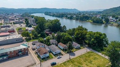 Disregard listing price. Property will be sold at auction - photo 1