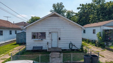 Disregard listing price. Property will be sold at auction - photo 9