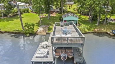 Dollbaby turn keylake property! SUPERB LOCATION! Just bring your - photo 1