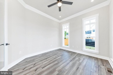 Welcome to Woodridge, where refined lake living meets modern - photo 6
