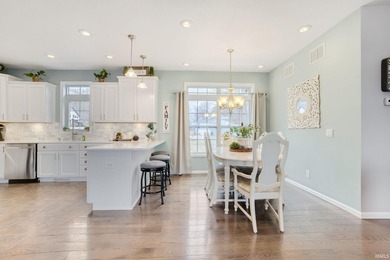 Your dream home on HUDSON LAKE-NOW with a new price!! Experience - photo 13