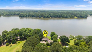 Two Lakefront Homes on this beautifully manicured site!! As you - photo 3