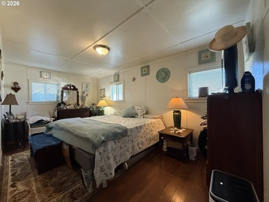 Great opportunity to purchase a duplex on a large lot with - photo 14