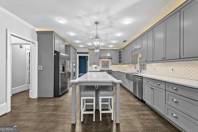 The seller has poured over $100,000 into transforming this - photo 17