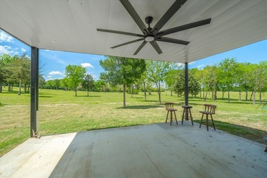 Within 1 hour of Dallas- World-class 408+/- acre hunting resort - photo 17