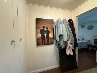 Great opportunity to purchase a duplex on a large lot with - photo 17
