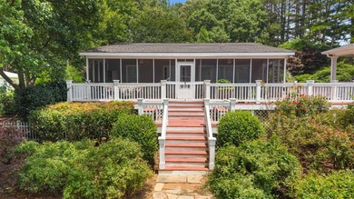 Two Lakefront Homes on this beautifully manicured site!! As you - photo 9