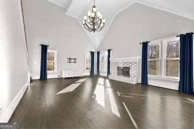 The seller has poured over $100,000 into transforming this - photo 20