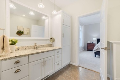 Your dream home on HUDSON LAKE-NOW with a new price!! Experience - photo 20