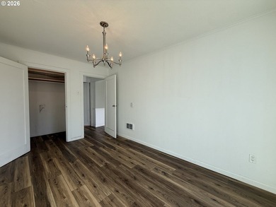 Great opportunity to purchase a duplex on a large lot with - photo 26