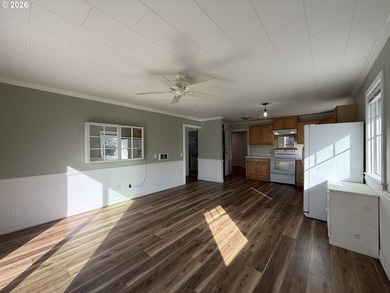Great opportunity to purchase a duplex on a large lot with - photo 30