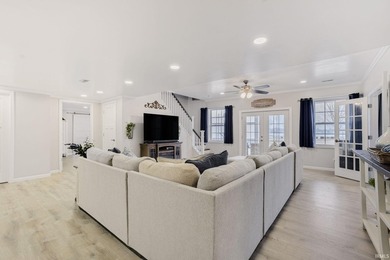 Your dream home on HUDSON LAKE-NOW with a new price!! Experience - photo 36
