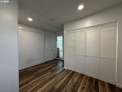 Great opportunity to purchase a duplex on a large lot with - photo 38