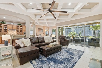 Beautifully maintained Berkeley Hall townhome offering elegant - photo 13