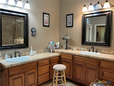 Discover the perfect blend of space, comfort, and resort-style - photo 19
