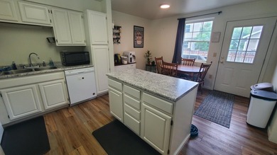 Welcome to Mariner's Landing! This 2bd 2bth home is ready for - photo 22