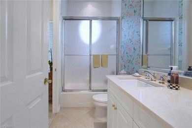 Lovely home with a bright southern exposure. Situated on the 700 - photo 25
