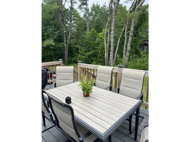 Welcome to this beautifully remodeled 3-bedroom, 2-bath - photo 10