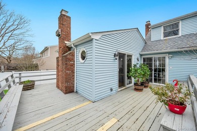Welcome to this inviting 4-bedroom, 2-bathroom expanded Cape - photo 5