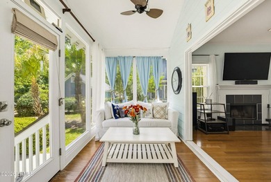 Beautiful Battery Point home with double porches and excellent - photo 16